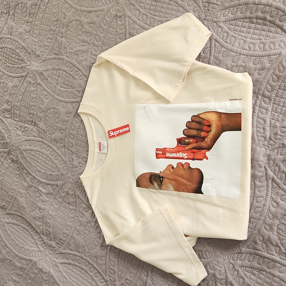 Supreme Water Gun T-shirt in Natural: XL